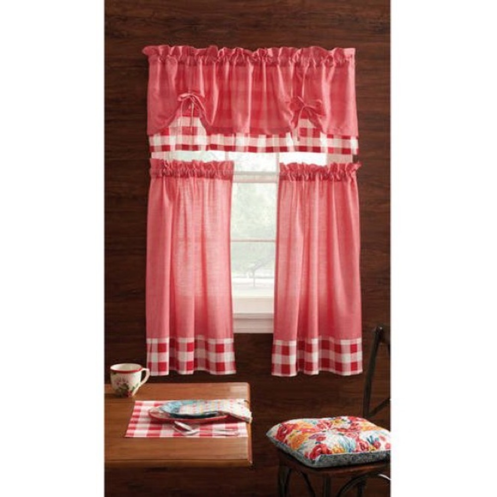 RARE! 🌺 Retired Pioneer Woman Cottage Style Red Gingham Kitchen Curtains